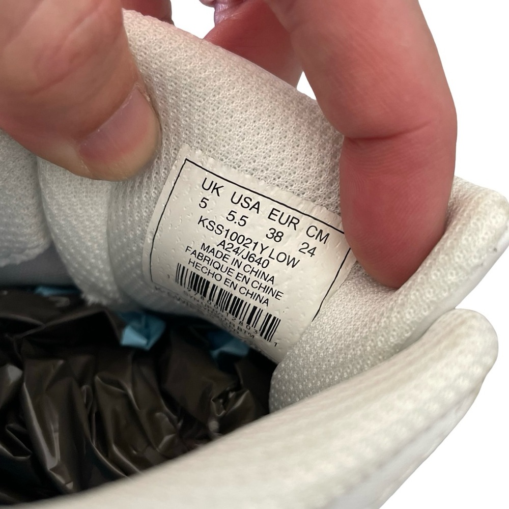 K-Swiss White Classic VN Gum Sole Size 5.5 - Picture 7 of 9